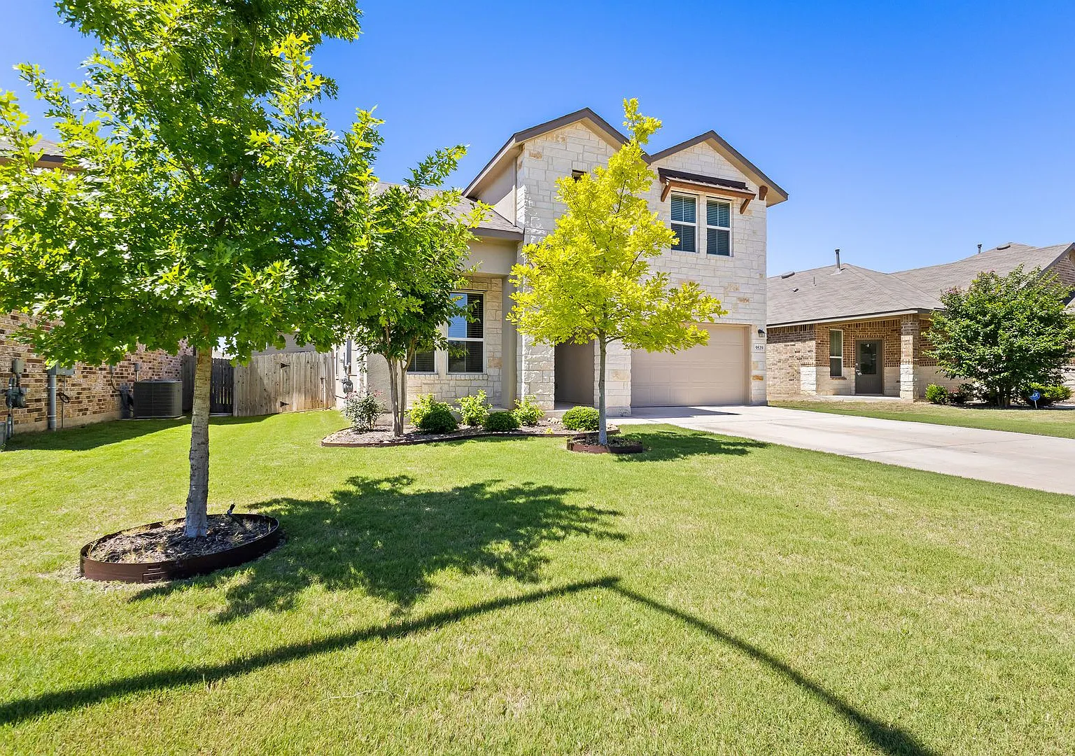 4 Bedroom/2.5 Bath Valley Ranch Subdivision — Photo 1