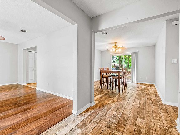 2nd image of 1911 Broyhill Pl