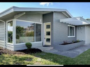 228 S 213th St, Seattle, WA 98198