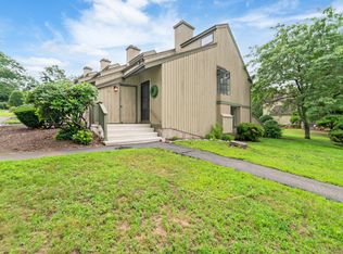 380 Old Waterbury Rd APT 12, Southbury, CT 06488