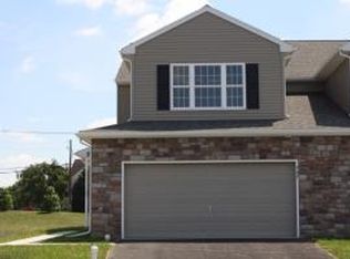 567 Farmview Ln, Mount Joy, PA 17552