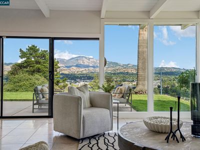101 Hillcroft Way, Walnut Creek, CA, 94597
