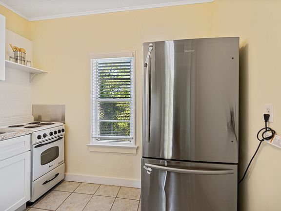 33-web-or-mls- 147 AND 149 5TH STREET - INTERIOR -26_06152022