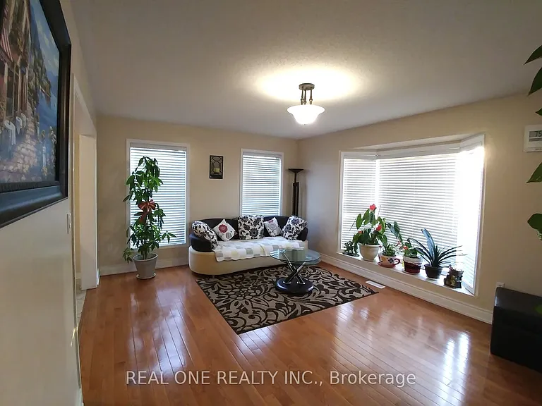 667 Bennett Blvd — Photo 5