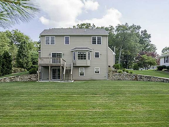 3rd image of 489 Greenville Ave
