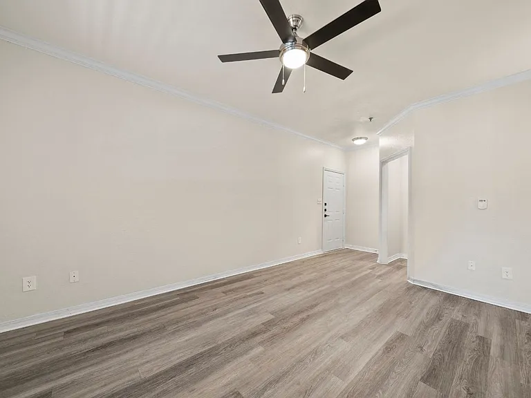 RENOVATED APARTMENT STYLE 2