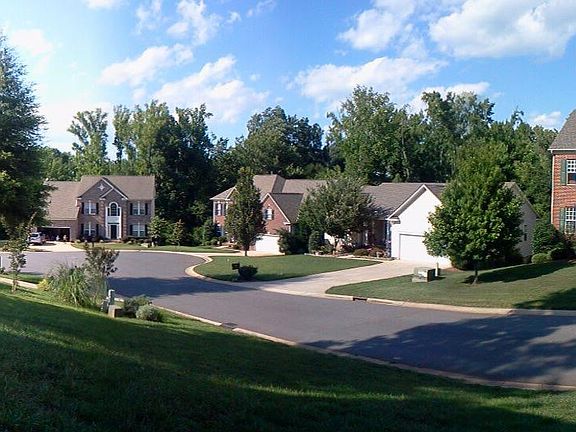 2nd image of 1614 Spandril Ln