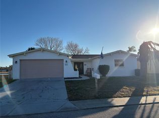 9616 Lake Christina Ln, Port Richey, FL 34668