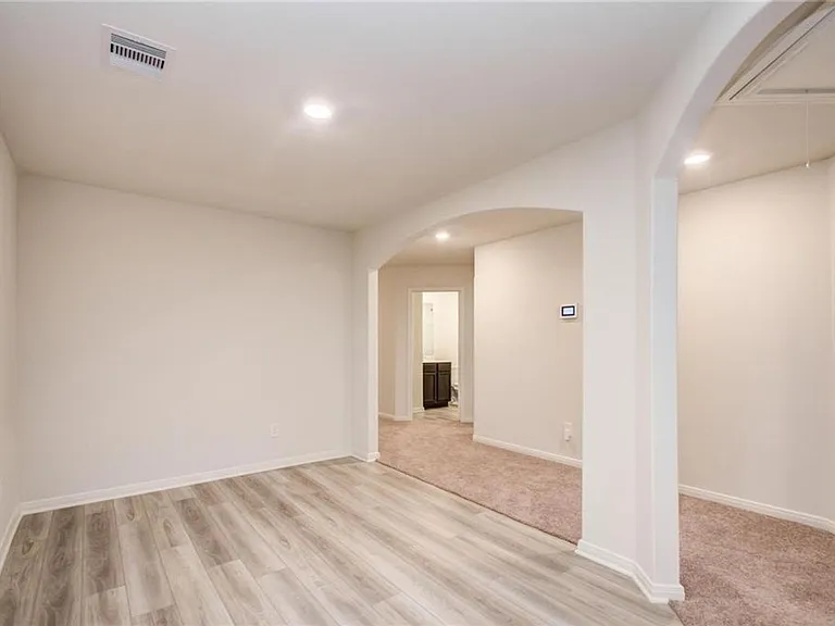 10699 Lost Maples Dr — Photo 17