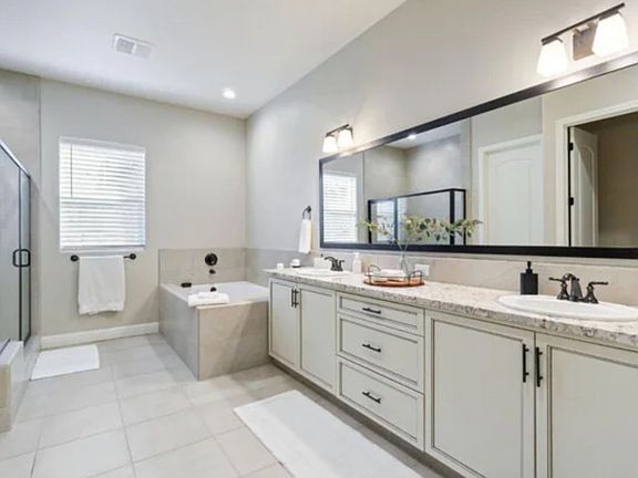 5th image of 598 Crescent Ln