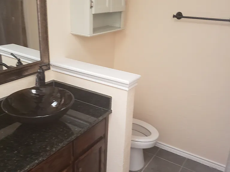 508 Tarragon Ln — Photo 9