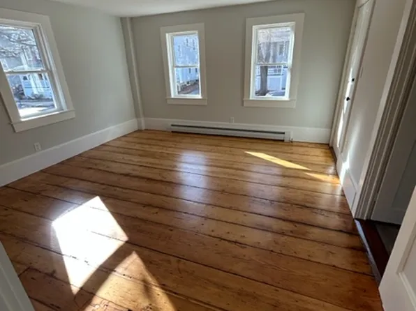 73 Essex St, Beverly, MA