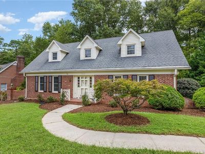 1020 Sweetbriar Rd, High Point, NC, 27262