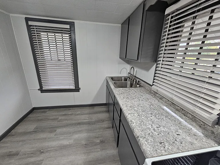 1106 Bower St #B — Photo 4