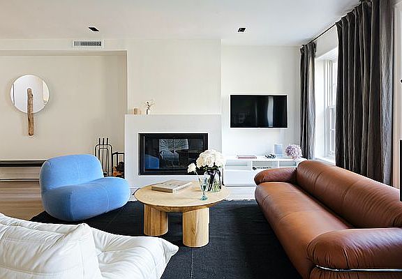 3rd image of 136 E 19th St Penthouse W