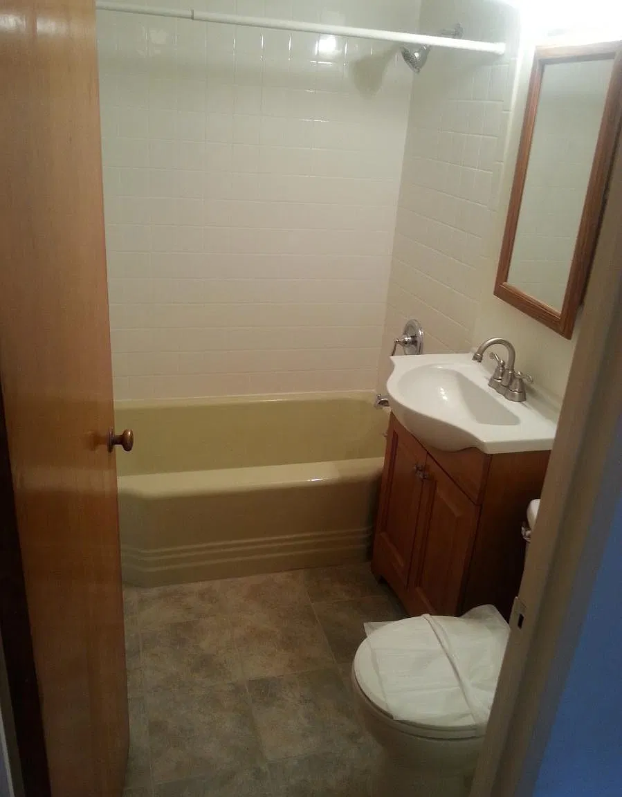 229 S Maple Avenue — Photo 4