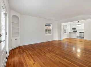 1 Poulnot Ln #B, Charleston, SC 29401