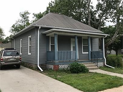 2nd image of 1001 Peach St