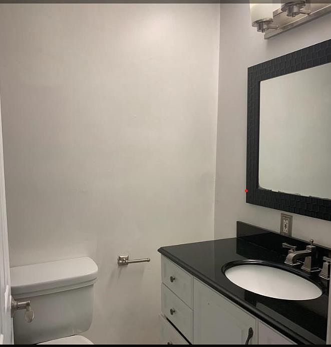 2nd image of 36 Chelsea Cir