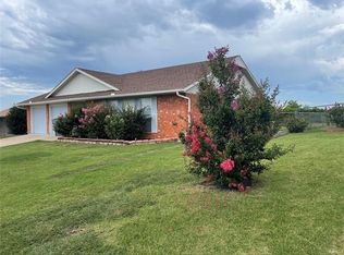 2706 NE Bell Ave, Lawton, OK 73507