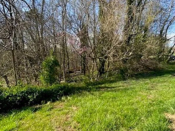 4915 Leinbach Dr #51, Winston Salem, NC 27106