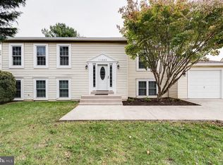 11263 Valley Bend Dr, Germantown, MD 20876