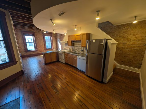 1324 Clay St APT 2
