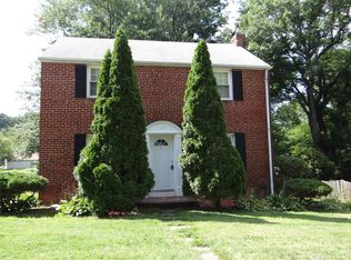 1220 N Powhatan St, Arlington, VA 22205