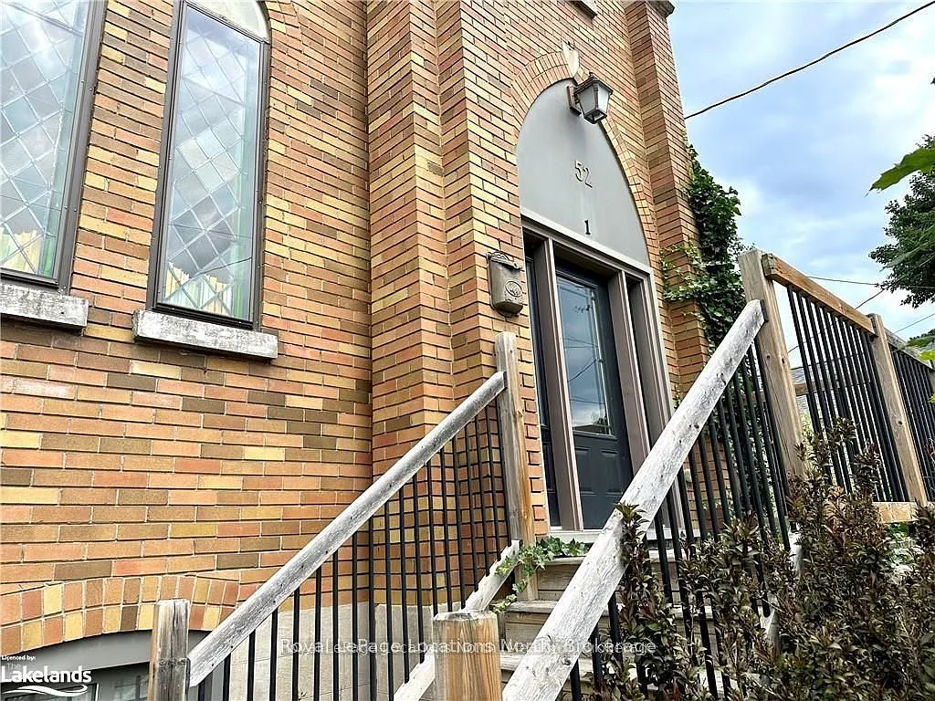 2 bed, $2,300 — Photo 2