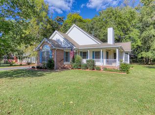 104 Creekwood Dr, White House, TN 37188