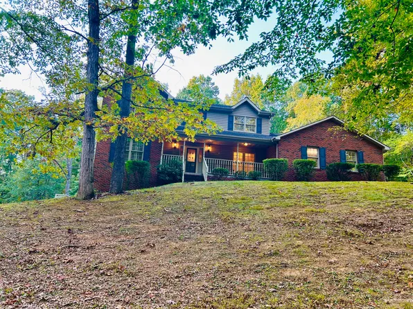 440 Lake Dr, Piney Flats, TN 37686