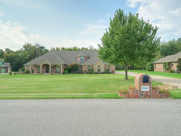 4th image of 8540 SW 111th Ct