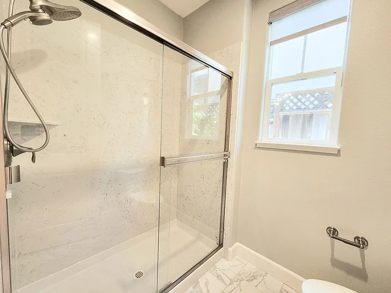 1655 Claremont Dr — Photo 39