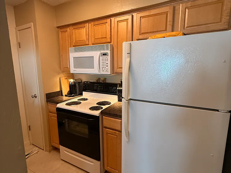 4859 Cedar Springs Rd #345 — Photo 6