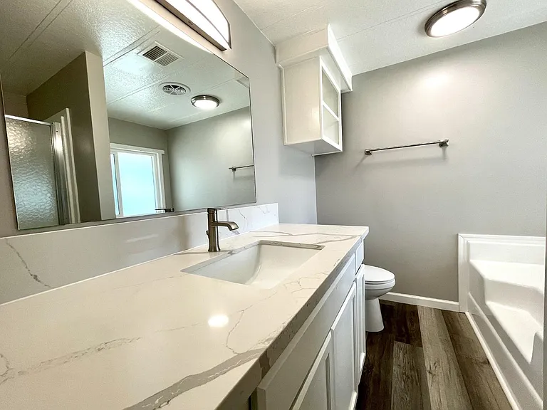 738 Swan Dr — Photo 27
