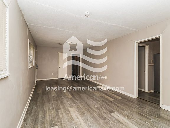 1634740_003_living_room_4.jpg