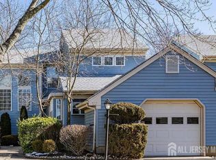 26 James Buchanan Dr, Monroe Township, NJ 08831