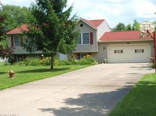 3714 Hoagland Blackstub Rd, Cortland, OH 44410