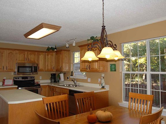 2nd image of 7223 Teaberry Ct