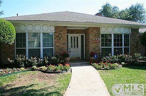 1st image of 7712 Queens Garden Dr