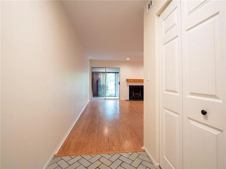 43 Arbor End SE — Photo 3