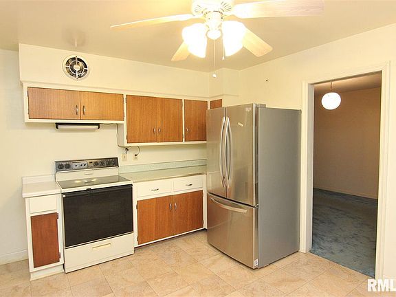 5th image of 5603 N Woodland Ct