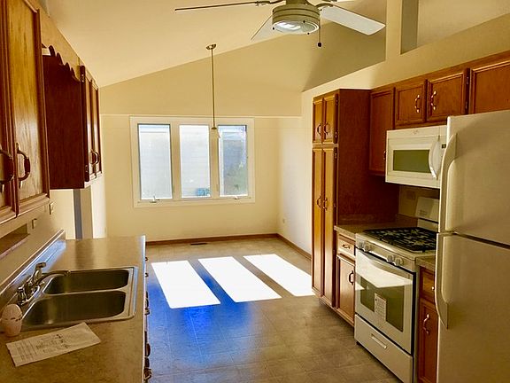 4th image of 3006 Art Schultz Dr
