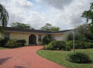 10840 SW 67th Dr, Miami, FL 33173