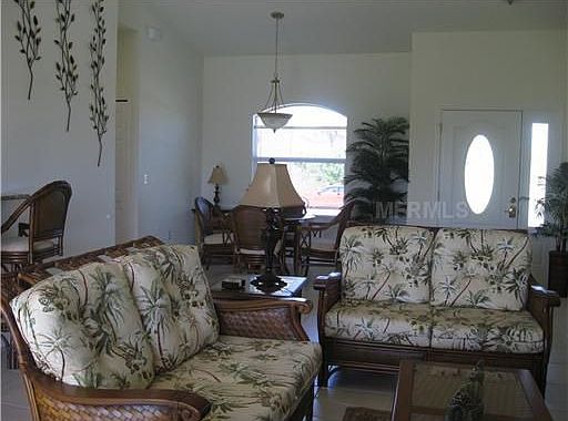 5th image of 10335 Waterford Ave