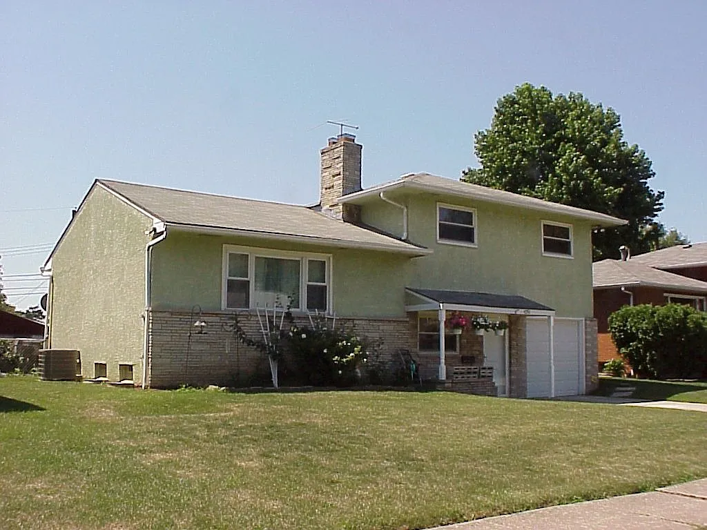 4351 E Fulton St photo 1
