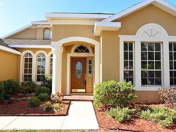 2nd image of 7102 Cromwell Park Ln