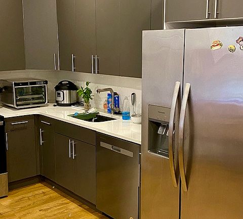 2nd image of 924 N 5th St #1F