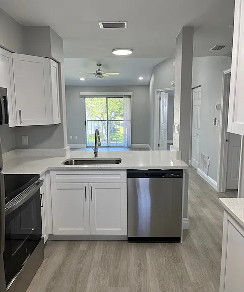 Spring Lake Apartments — Photo 188
