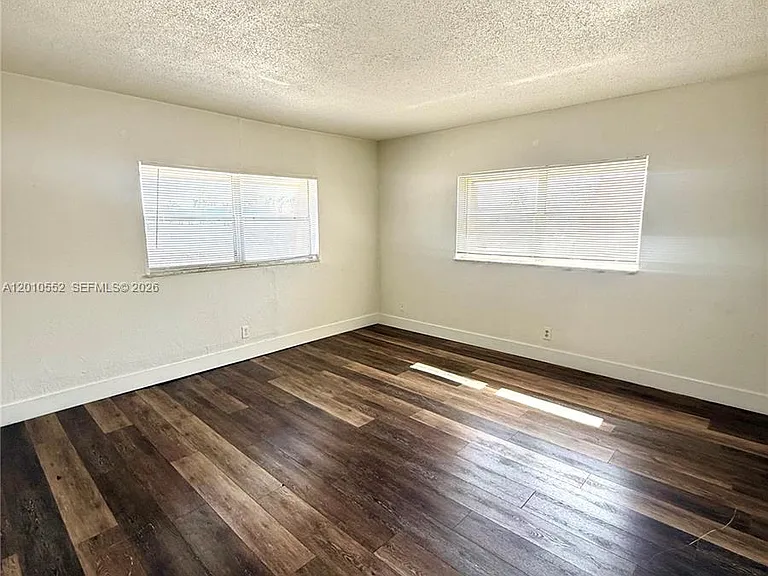 5231 NW 27th St #8A — Photo 10